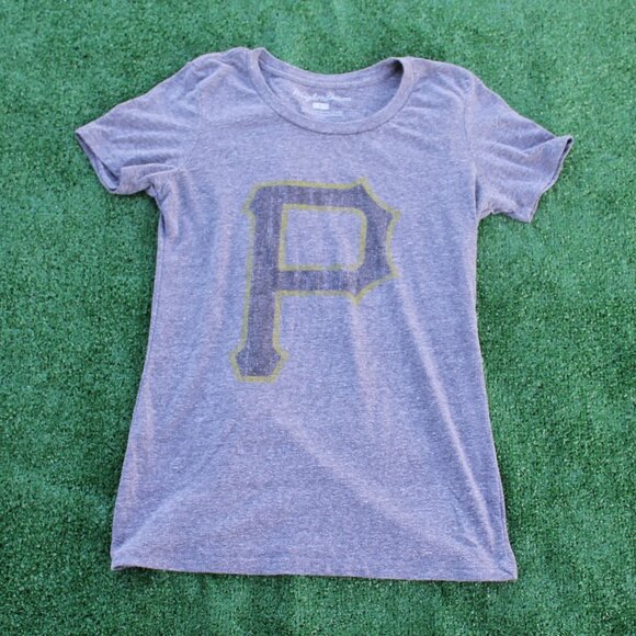 💛⚾🖤Pittsburgh Pirates vintage look t-shirt Wright & Ditson - Picture 1 of 4